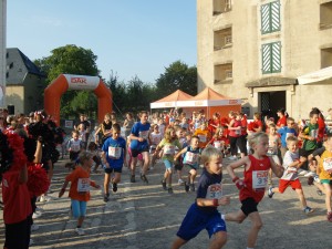 Seit 2007 gehört der Kinderlauf über 1,8 km auf dem Plateau der Festung  zum Programm